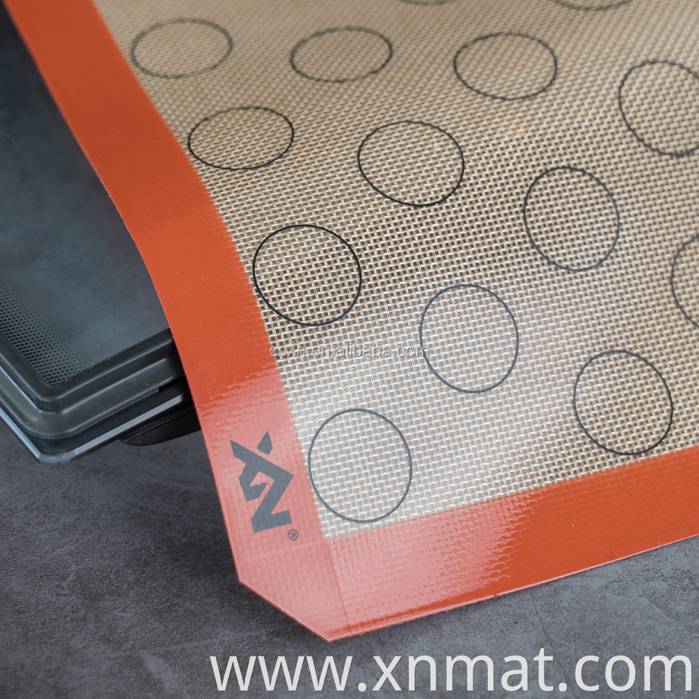 Macaron Silicone Baking Mat